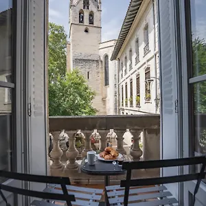 Le Balcon Du Roi Rene Avignone